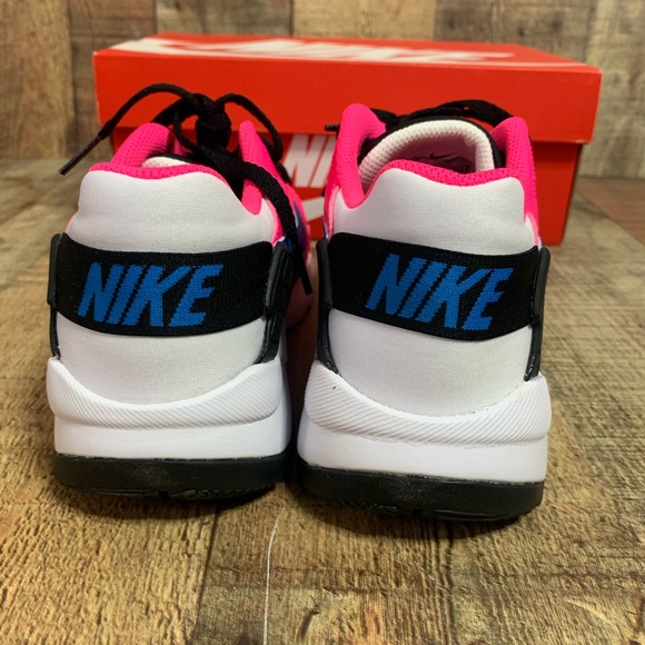 NEW Nike | LD Victory Sneakers Pink Black White - Picture 4 of 9